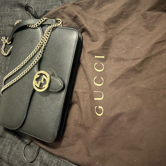 Gucci Black and Gold Crossbody Bag with Iconic GG Logo - Picture 14 of 15